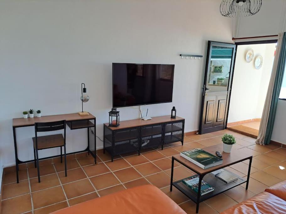 Apartamento Valentina Tías Zewnętrze zdjęcie